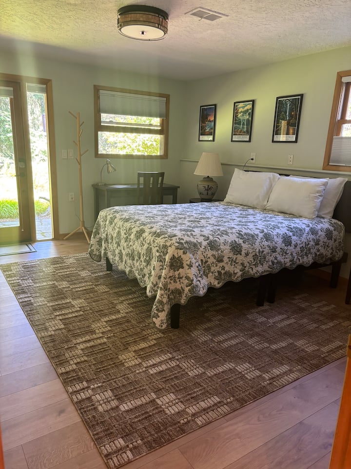 Mashabba Cove - Peaceful Private Suite - Gladstone, OR