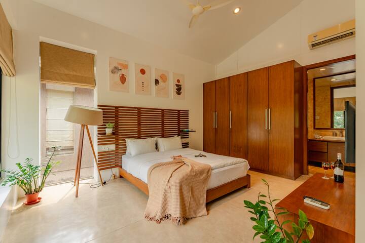 Bedroom 1 image 1