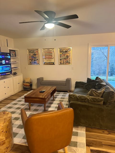 Top Airbnb: The Lost Cove at Beaver Lake in Prairie Creek