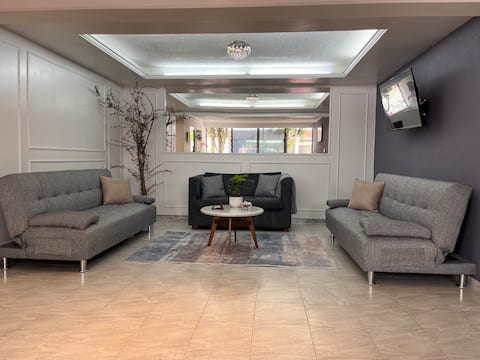 Successful Airbnb property: Spacious apartment near Foro Sol/Airport/Ciudad Deportiva in Jardín Balbuena