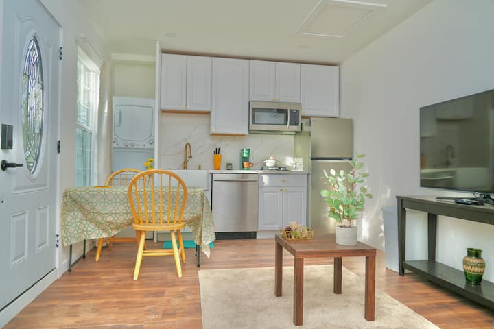 Cozy Studio | Sleeps 3 | Tv - Los Angeles, CA