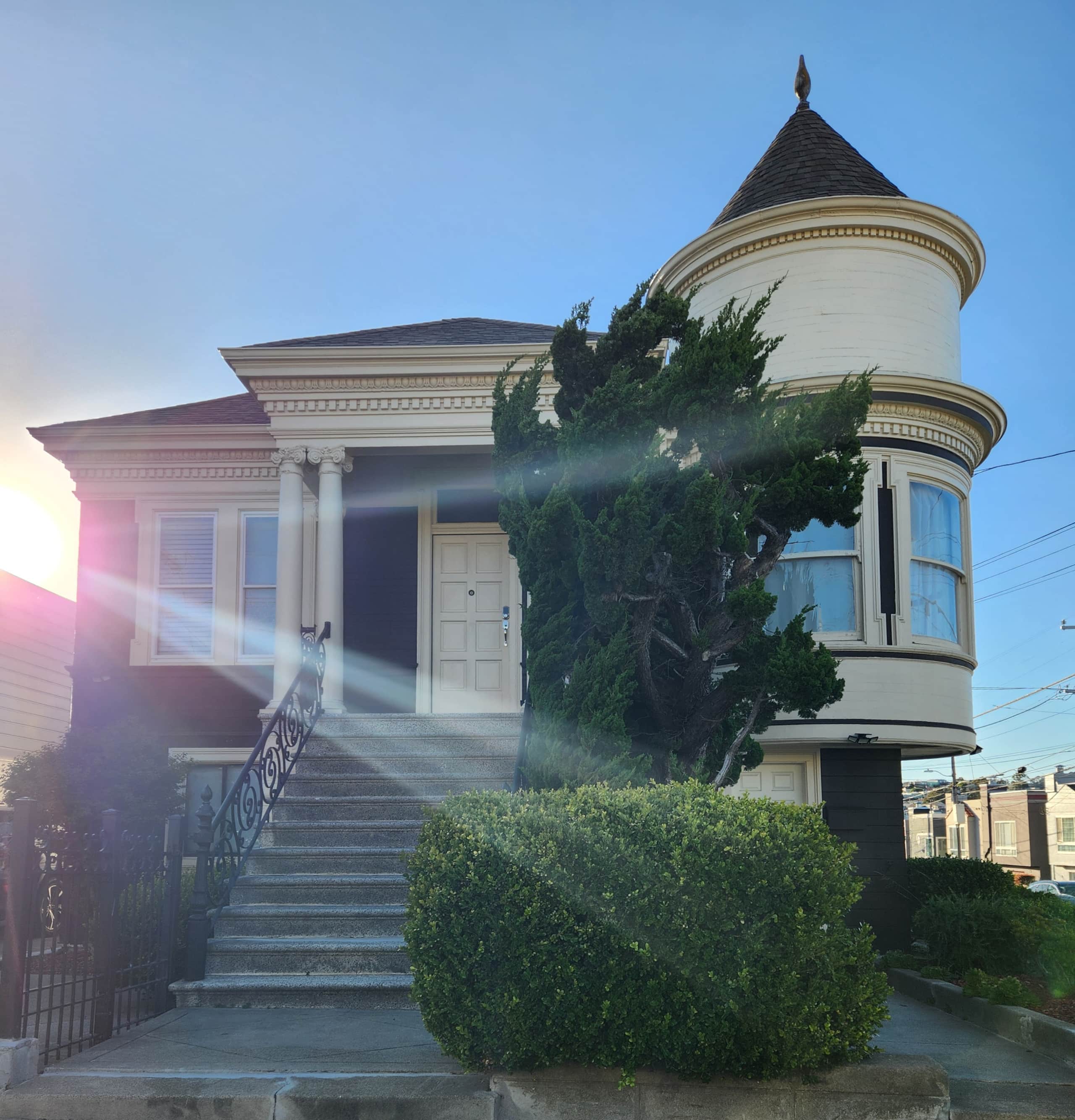 Home in San Francisco · ★5.0 · 2 bedrooms · 3 beds · 1 bath - Image 10