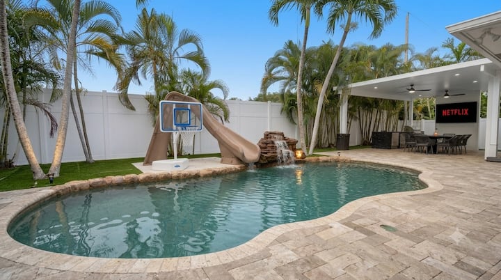 Luxury Home In Boca Raton With Pool Slide +Gym - Boca Raton, FL
