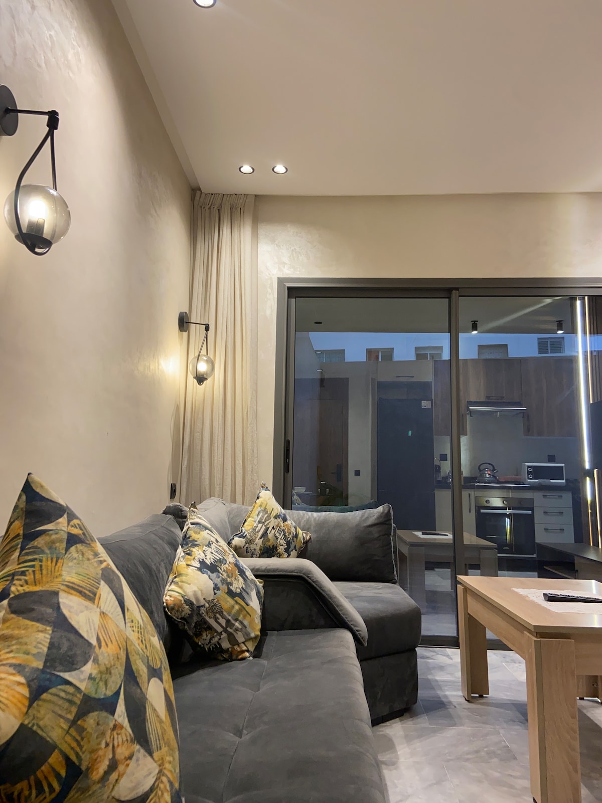 Rental unit in Casablanca  New  1 bedroom  1 bed  1 bathroom - image 2