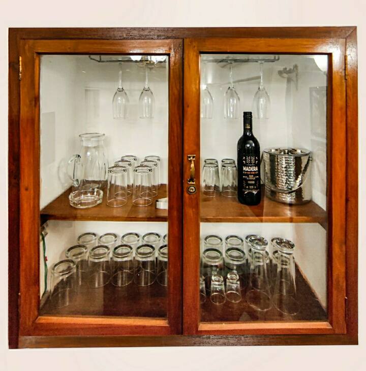 Full kitchen image 1
