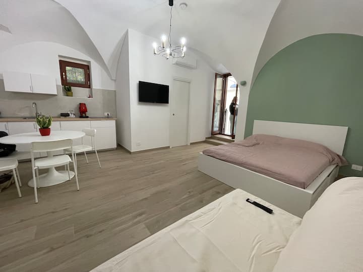Appartamento Quartiere Chiaia Home Tata - Naples