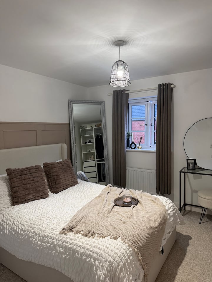 2-bed Towcester Home Near Silverstone - Towcester