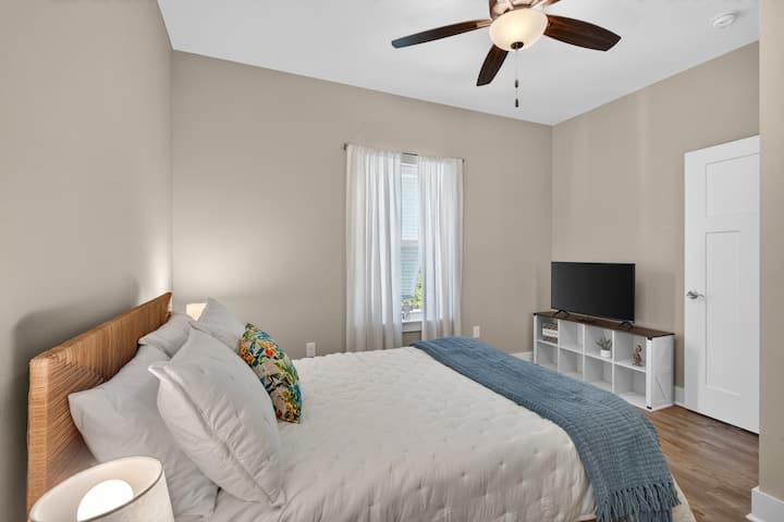 Kick back after a day of exploring with your favorite movie or show on the Smart TV, then settle into the cozy full-size bed for a peaceful night's sleep.