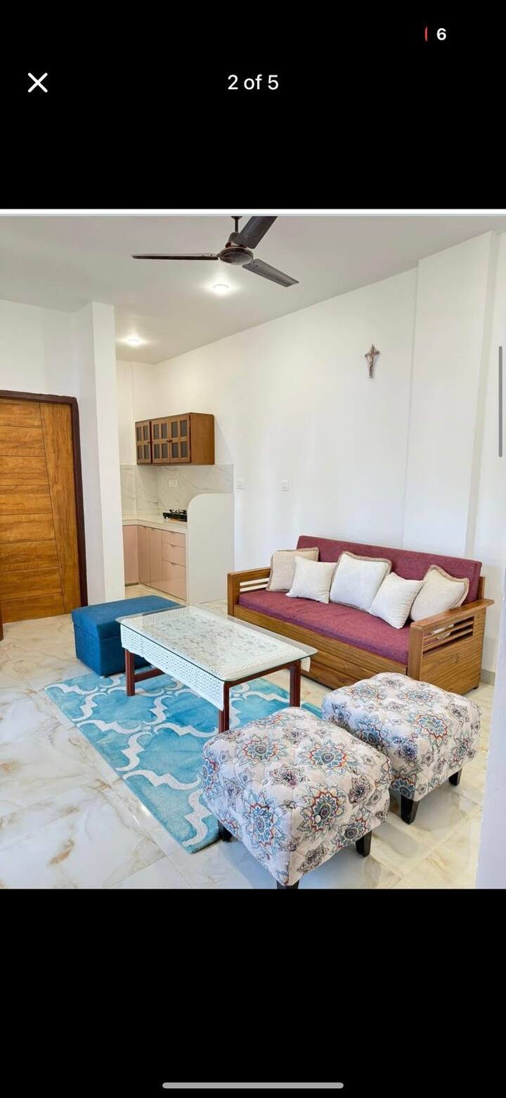 Living room image 2