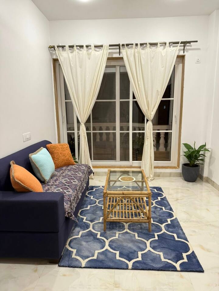 Living room image 6