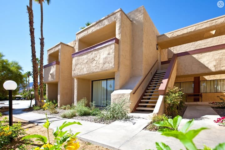 The Ultimate Palm Springs Stay | 2bdr Villa - Palm Springs, CA