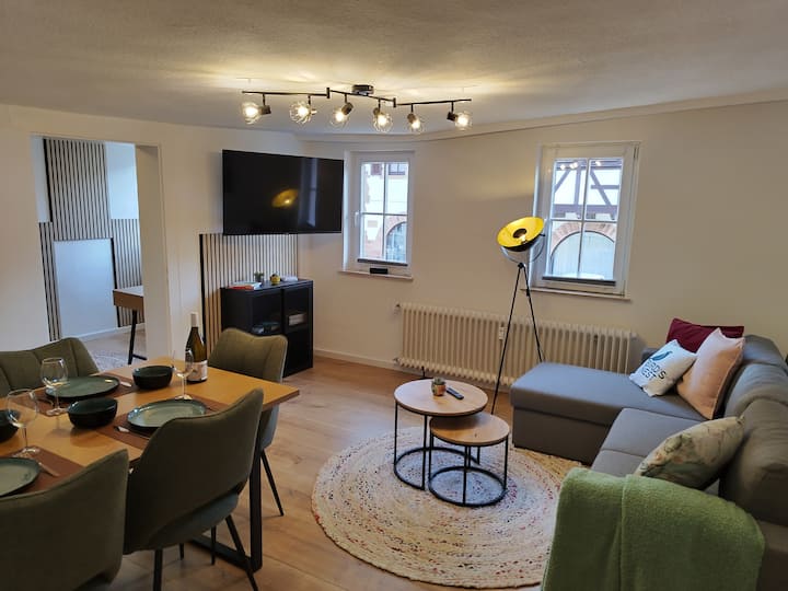 Bird's Nest ①Ferienwohnung Weinstraße Altstadt - Klingenmünster