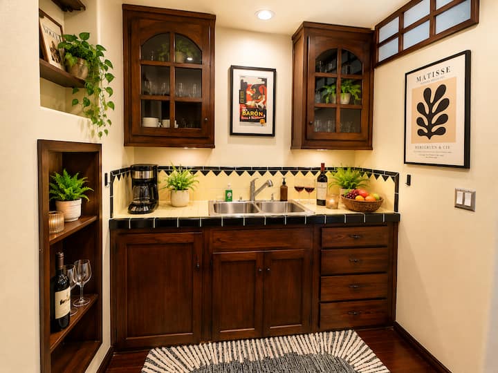 Hollywood Heights Cozy Retreat - Hollywood, CA