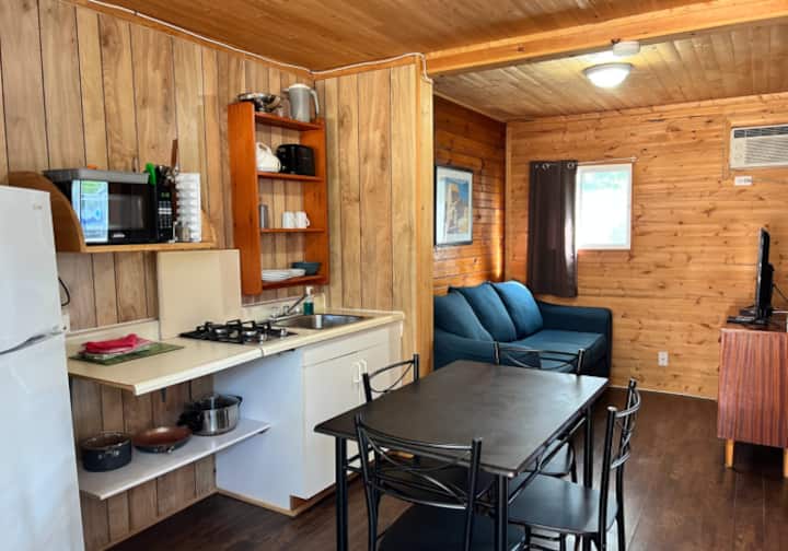 One-bedroom Cabin/3 Min Walk To Beach - Wasaga Beach