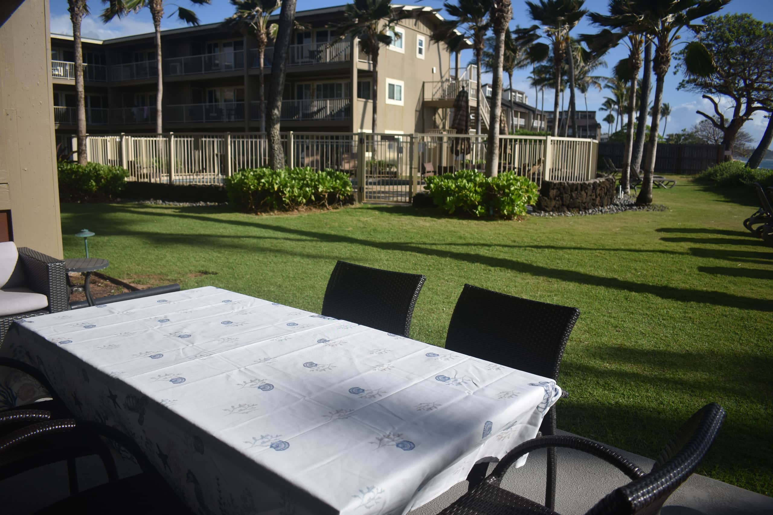 Condo in Kapaa · ★5.0 · 2 bedrooms · 4 beds · 1 private bath - Image 9