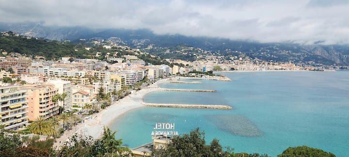 Bright Beachfront Studio With Balcony & Sea View - Menton