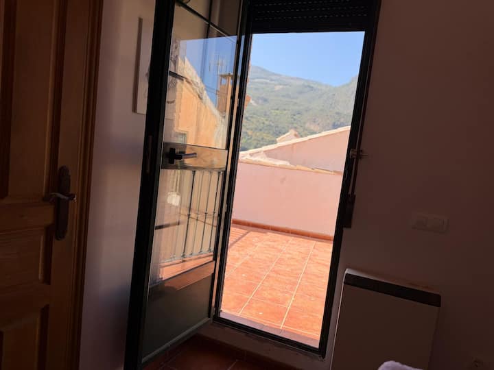 La montaña, desde la cama: estas son las vistas del Dormitorio 2