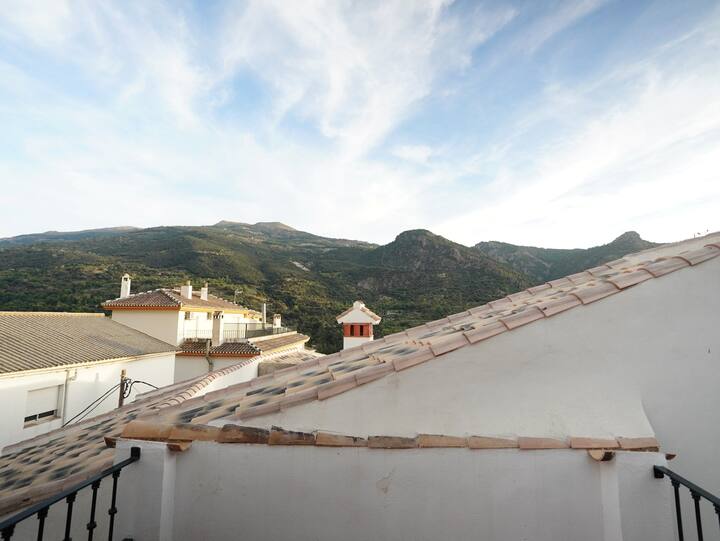 Cielo limpio de montaña: aquí las estrellas se ven de verdad por la noche