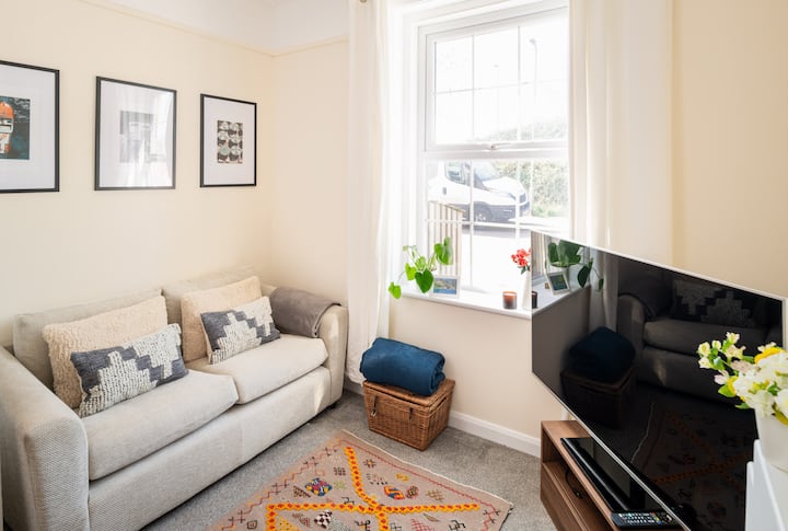 New Coastal Retreat Cottage Central Exmouth - Dawlish Warren