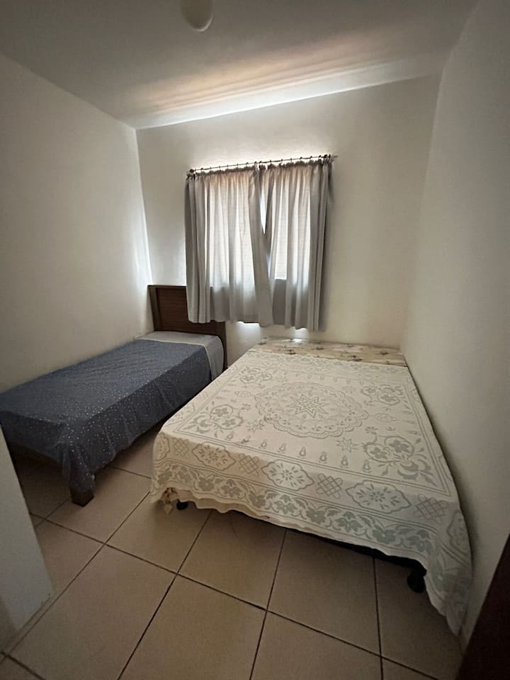 Dhomë gjumi 2