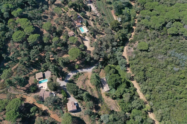 Domaine D'exception. 
10 Chambres 2 Piscines - Ramatuelle