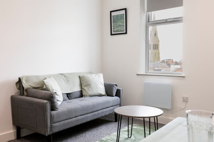Pet- Friendly In City Center Spacious Apartment! - 레스터