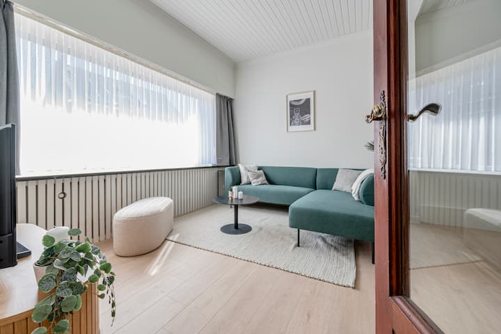 Spacious Renovated Home - 4br - Near Antwerp - Beveren