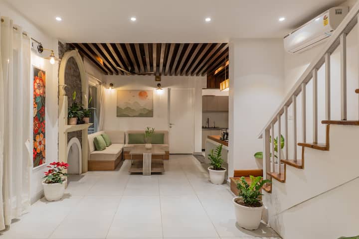Aaroha — Lake View 3bhk With Hot Tub, Bhimtal - Bhimtal