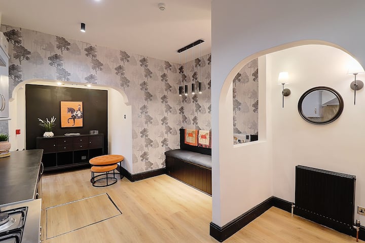 Coastal Modern Apartment Close To The Beach - Portsmouth