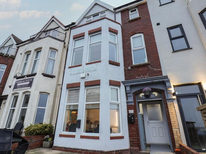 Frankie’s Seaview 3 - Bridlington