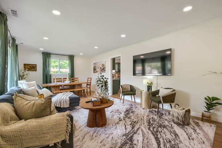 Inviting & Serene | A Book Lover’s Haven - Homewood, IL