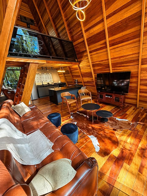 Top performing Airbnb: Chalé Bamboo in Curitiba