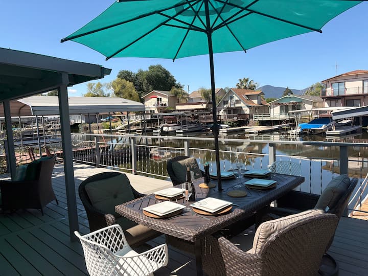 Fishman’s Retreat W/ Paddle Boat/kayak/huge Dock - Russian River, CA