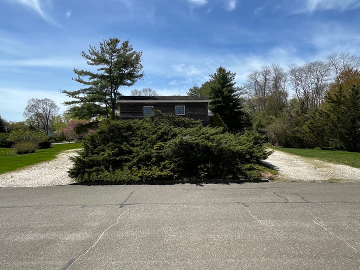 Charming 3 Bedroom House In Lovely Jamesport. - Riverhead, NY