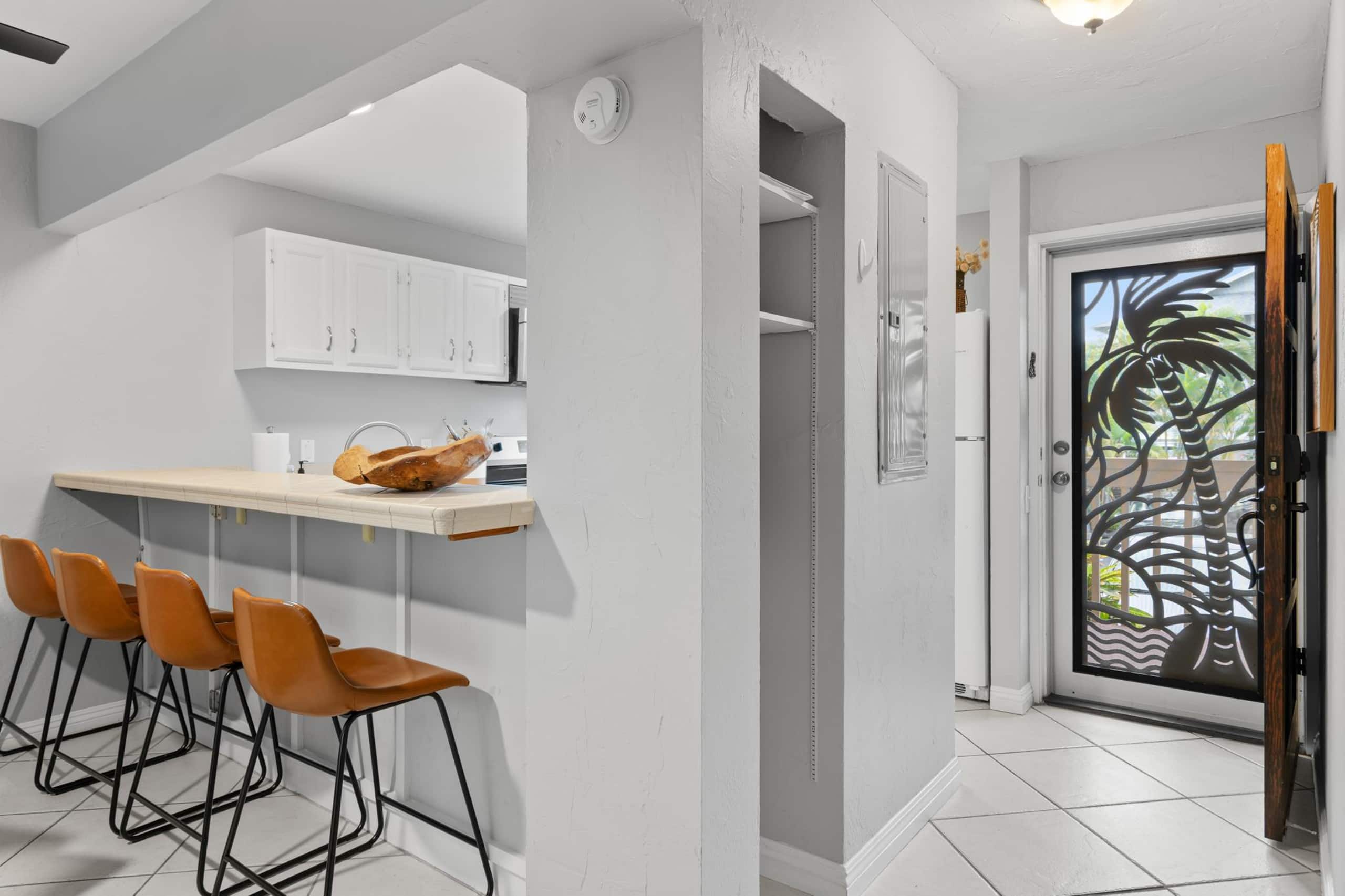 Condo in Kailua-Kona · ★5.0 · 2 bedrooms · 4 beds · 2 private baths - Image 9