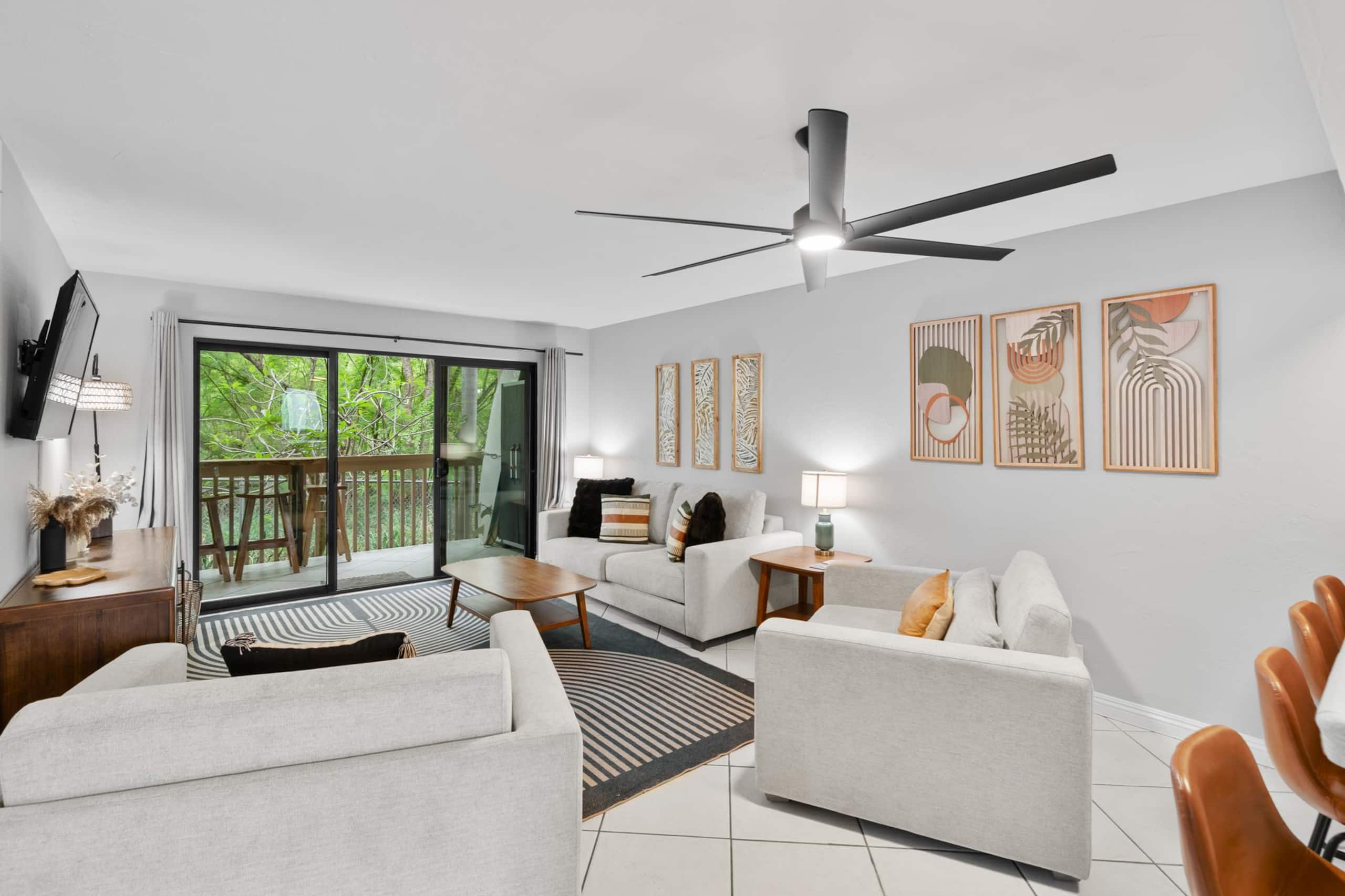 Condo in Kailua-Kona · ★5.0 · 2 bedrooms · 4 beds · 2 private baths - Image 3