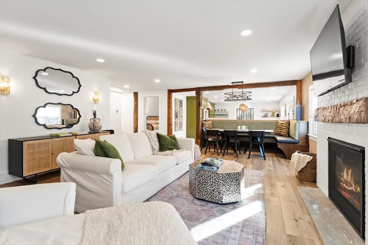 Charming Farmhouse W/ Pool, 7 Min To Saratoga - サラトガ・スプリングズ, NY