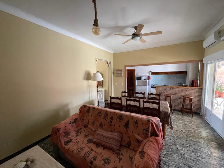 Casa Con Piscina Privada - Tomelloso