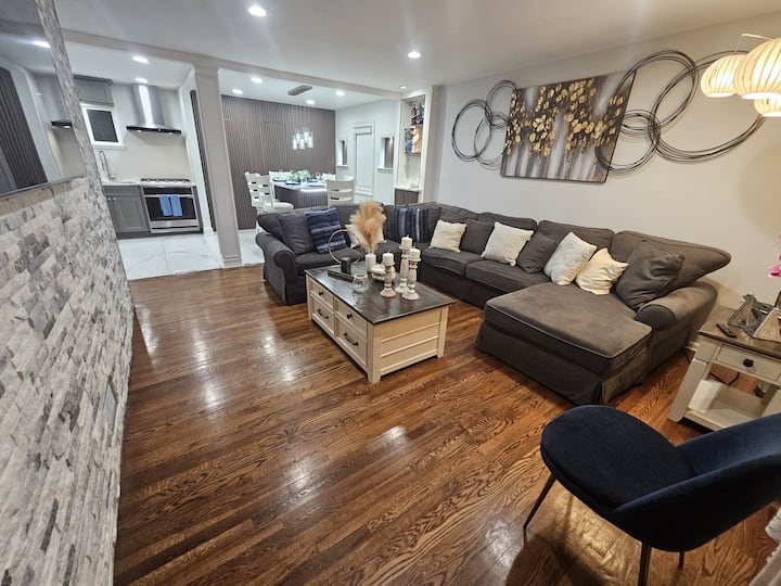 Close To Nyc/ewr/fifa26/ 20 People/ 4car Driveway - Staten Island, NY