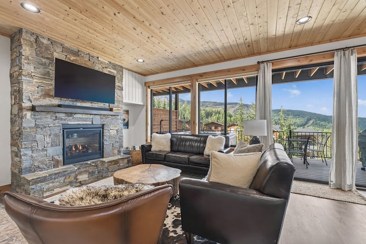 Schweitzer Mountain High End Ski Retreat For Fun! - Sandpoint, ID
