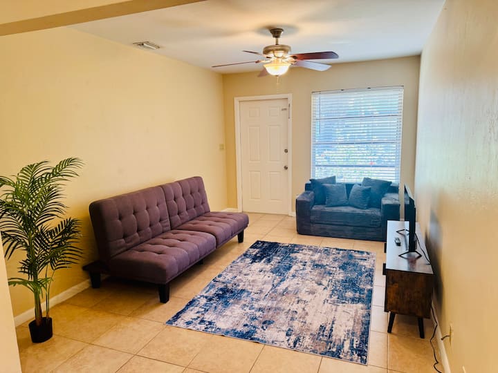 Ft Myers Apt By Downtown And Caloosahatchee River. - Fort Myers, FL