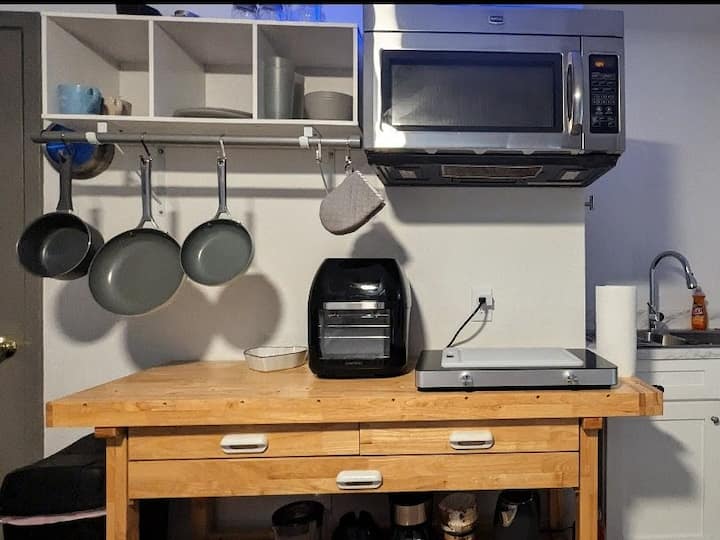 Private Studio Near Spurs/fort Sam Houston - Alamo Heights, TX