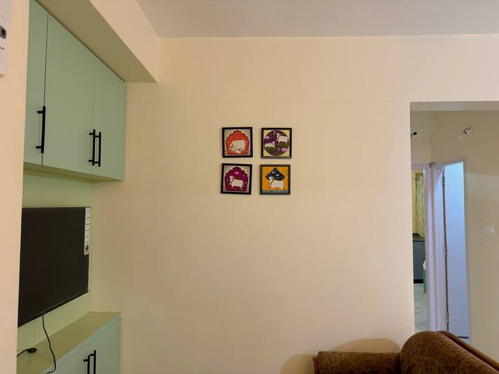 Cozy 2bhk Stay In Bariatu | Ac, Wifi & Comfort 301 - Ranchi