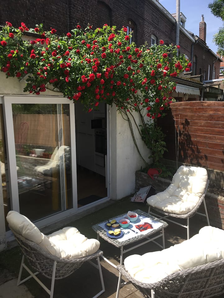 Maison Cosy Avec Petit Jardin Extérieur, 3 Ch. - Lille