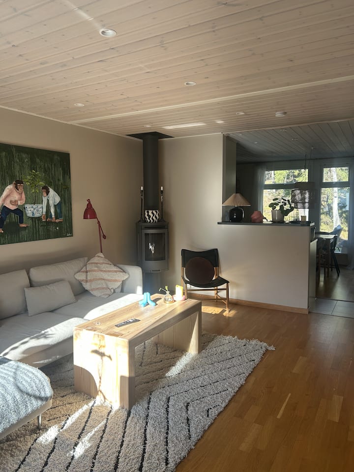 Cosy House, Sun All Day, 15 Min From Stockholm C - Stockholm