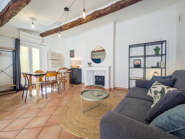 Grand Studio, Coin Nuit & Terrasse, Plein Centre - Aix-en-Provence