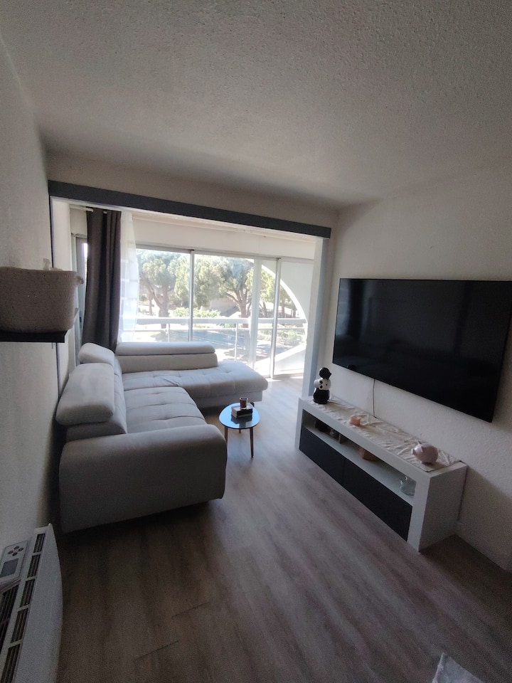T2, 2 Adultes 2 Enfants, Parking Privé, 100m Plage - La Grande-Motte