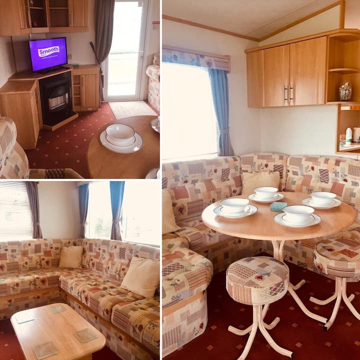 Family Owned 8 Berth, 3 Bed Holiday Caravan. - Mablethorpe