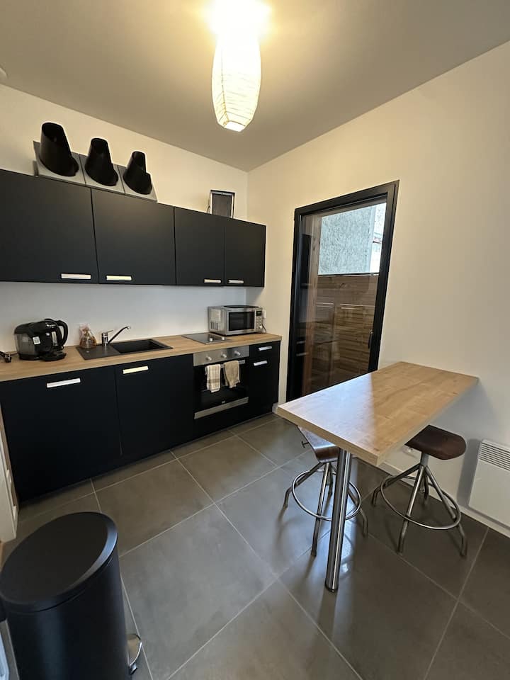 Studio Centre Ville - Stationnement Gratuit - Aix-les-Bains