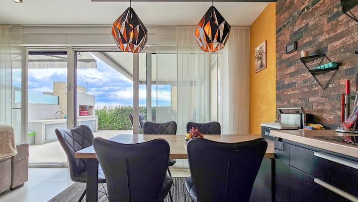 Sea House 3 - House With Jacuzzi For Up To 6 Pers - Novigrad